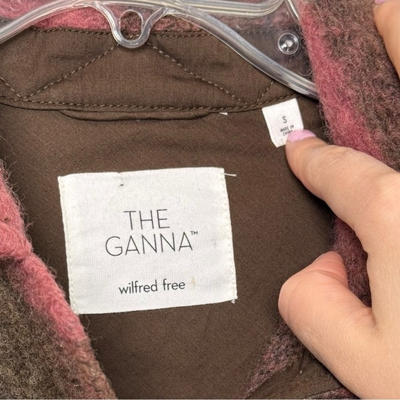 Aritzia Wilfred The Ganna Cropped Shacket Size Small Wool Brown Pink Plaid - Picture 8 of 10